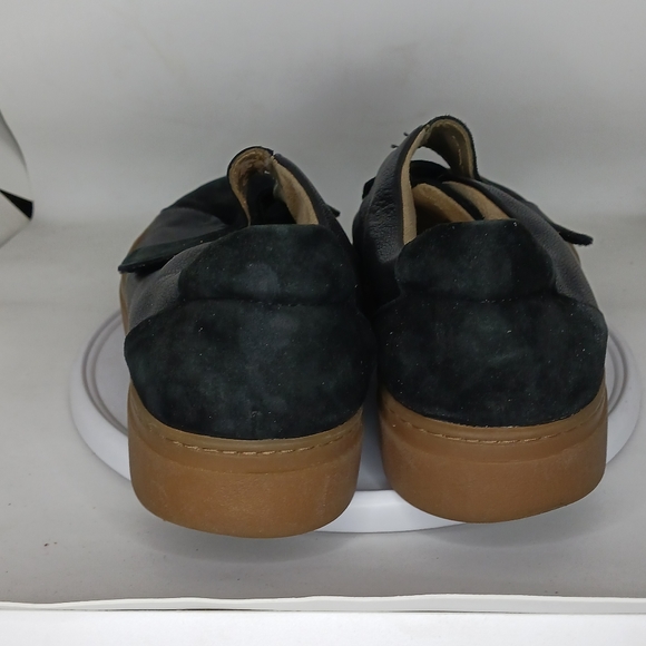 Naturalizer - Picture 3 of 5